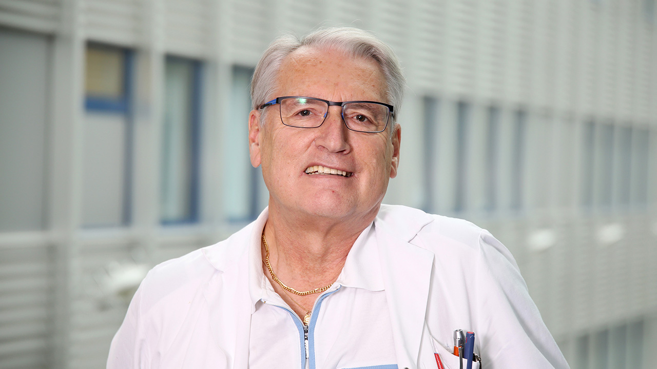 Dr. Willi Hofer
