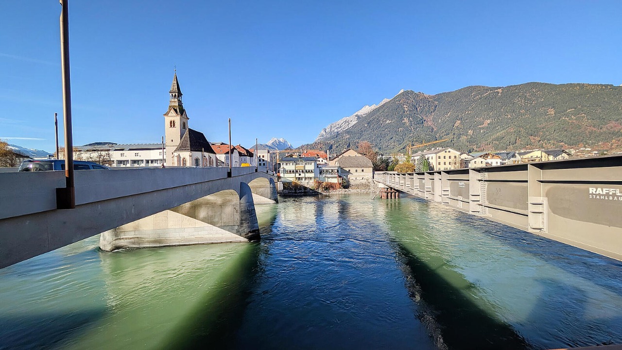 Steinbrücke ab 01.12. gesperrt - Abbau der Behelfsbrücke